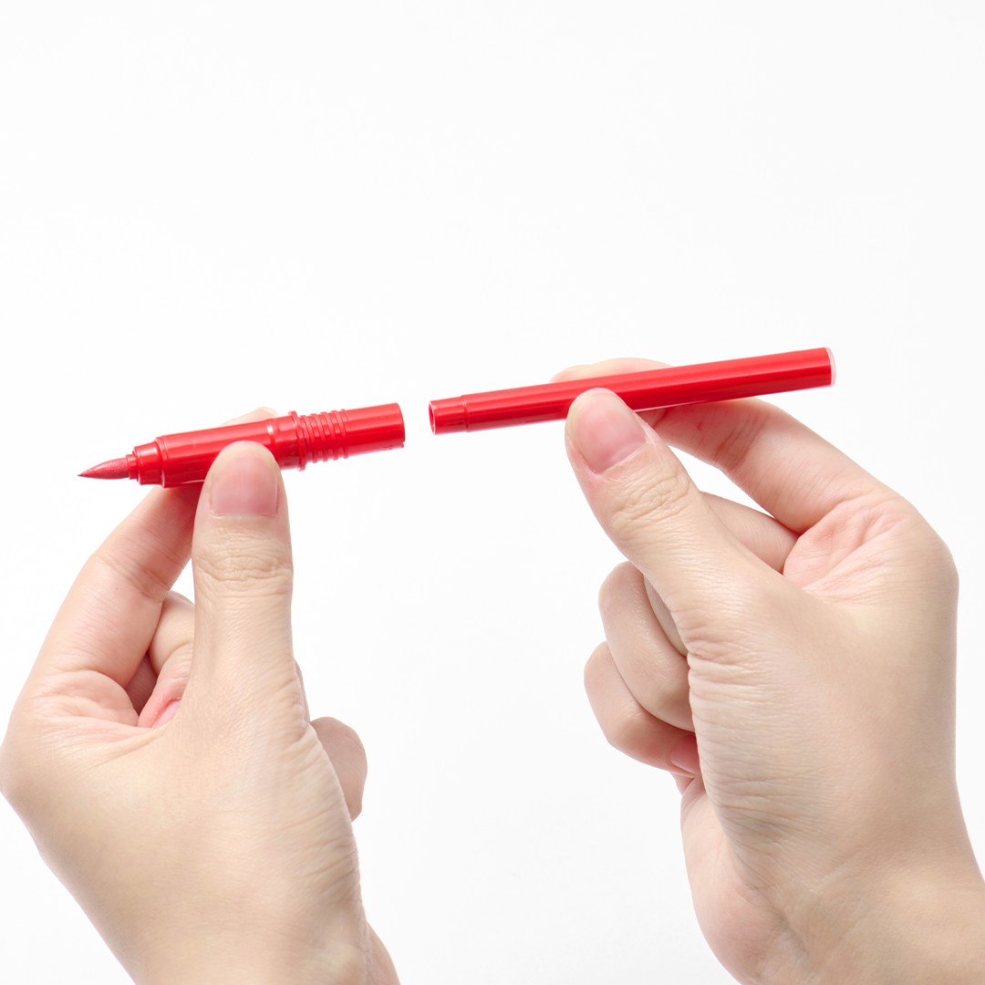 Qioo Acrylic Marker Set