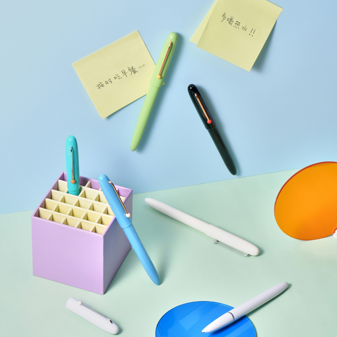 Retro Fountain Pen in Paper Box